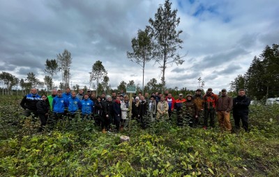 <strong>Rally Estonia meeskond istutas koos partnerite ja RMK-ga koostöös 8000 puud</strong>